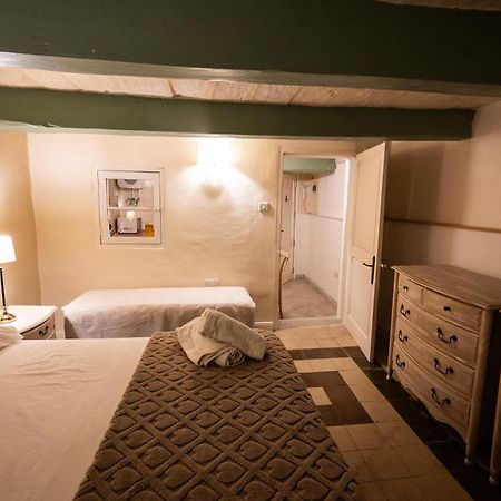 Arcanum Apartment 1 Very Close To Seafront Bus Station And Ferry To Valletta Senglea Esterno foto