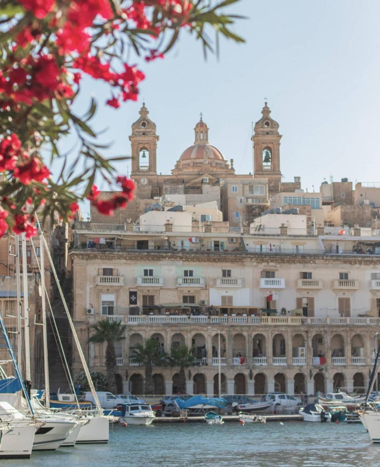 Arcanum Apartment 1 Very Close To Seafront Bus Station And Ferry To Valletta Senglea Esterno foto
