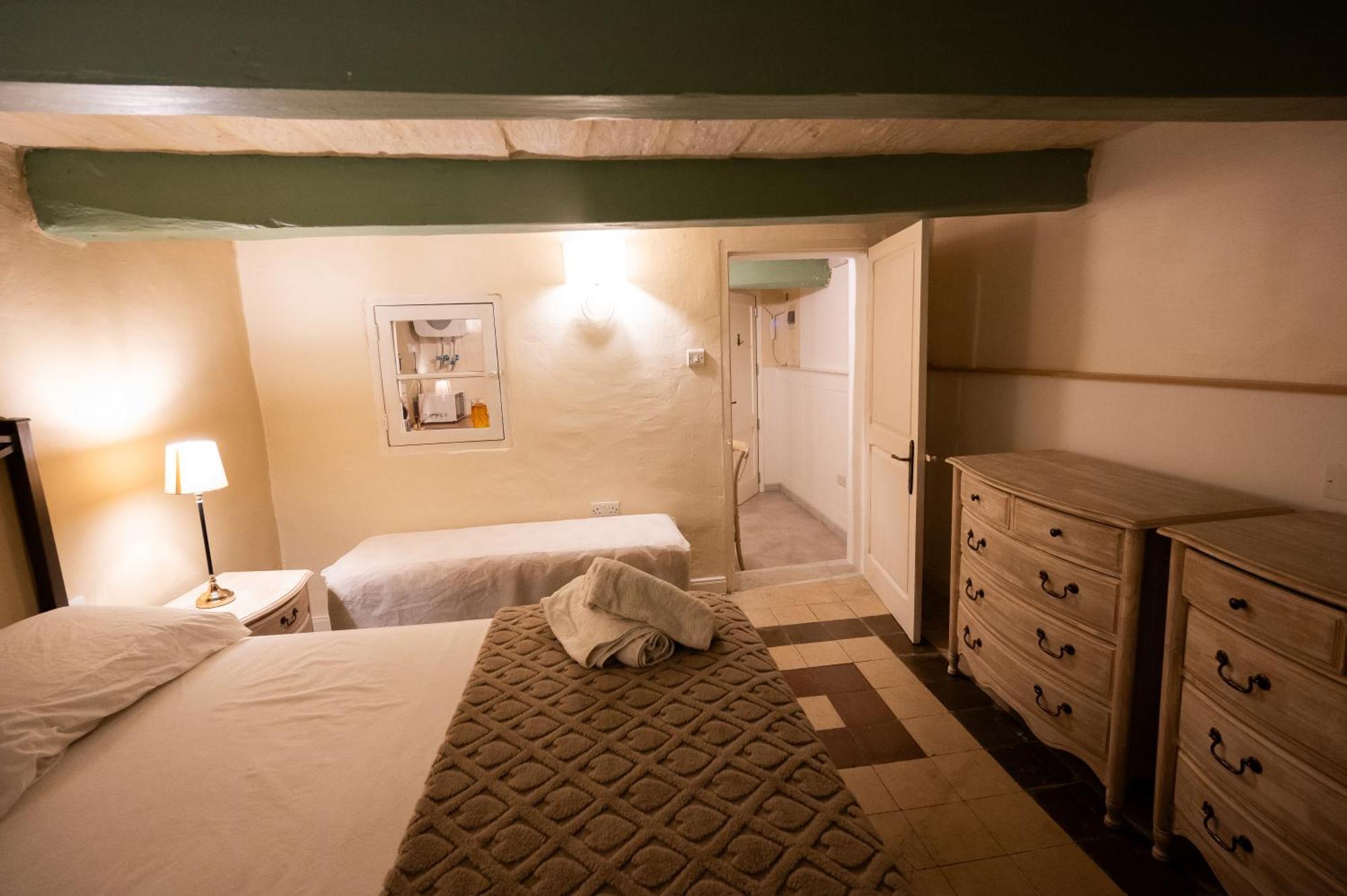 Arcanum Apartment 1 Very Close To Seafront Bus Station And Ferry To Valletta Senglea Esterno foto
